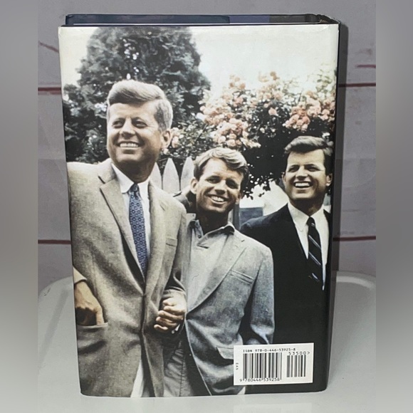 True Compass Edward M Kennedy, A Memoir. Hard cover. First edition. - Picture 3 of 4